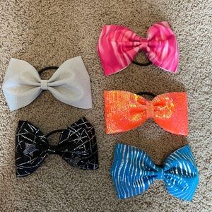 Five (5) Cheer bows, tail-less, new/worn once